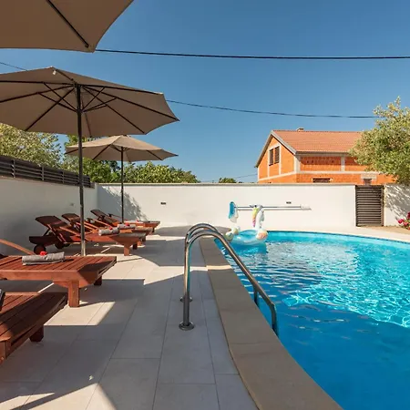 Vila Sami Zadarvillas *