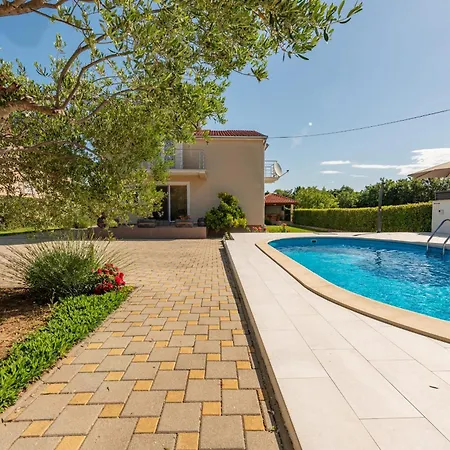Sami Zadarvillas Vila