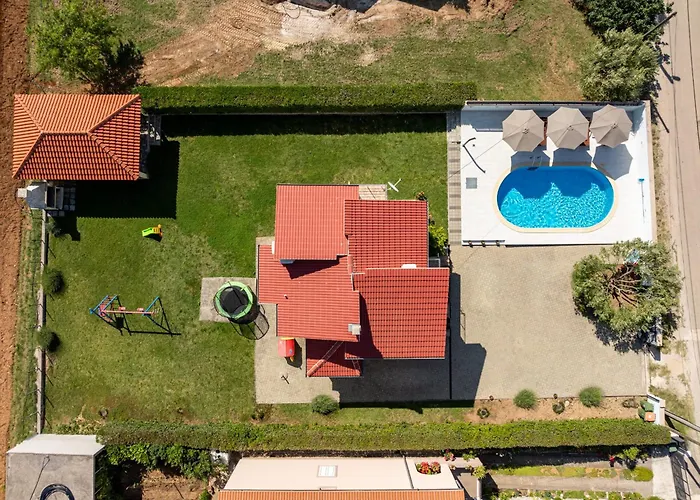 וילה Sami Zadarvillas
