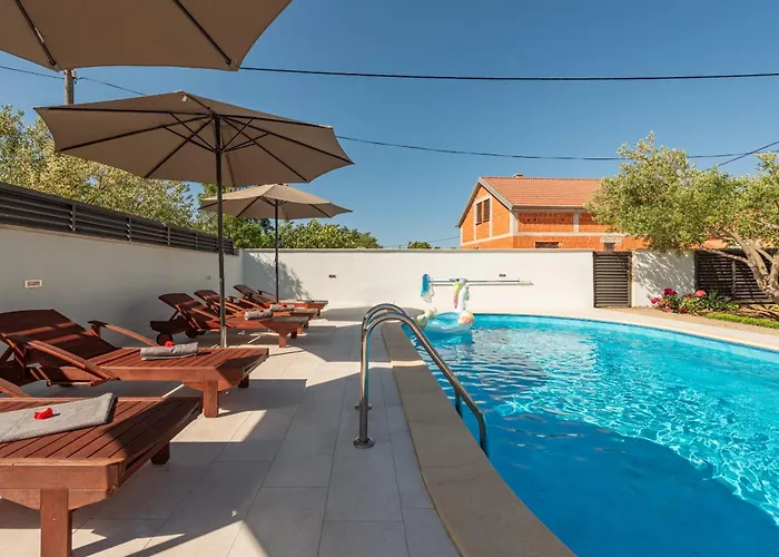Vila Sami Zadarvillas *