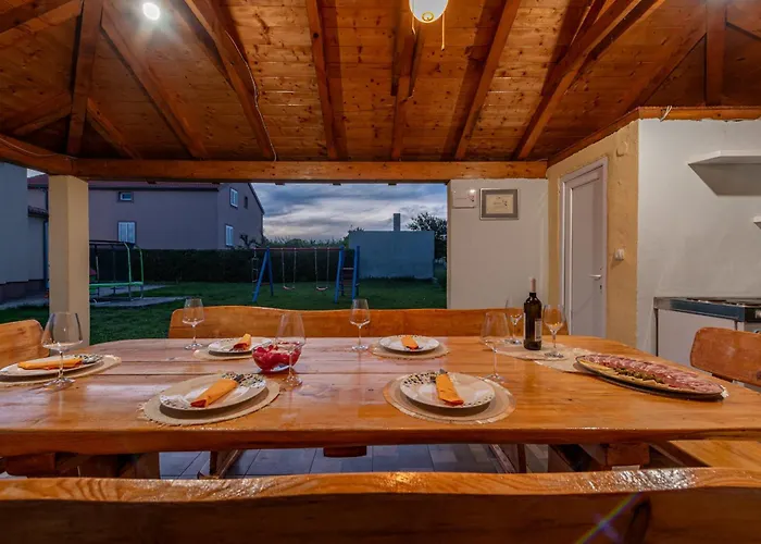 Vila Sami Zadarvillas Pristeg